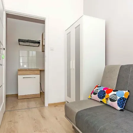 Rent - Ul. Trakt 99 *
